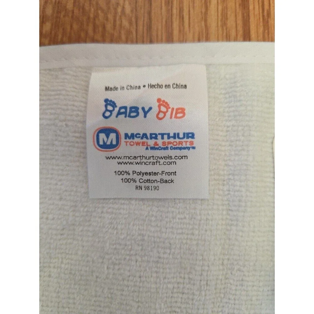 NBA Memphis Grizzlies Baby Bib All Pro NWT Basketball Washable